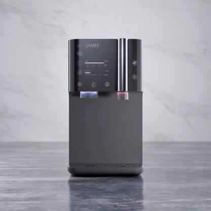 Wasserfilter mit sprudelndem, gekühltem und heißem Wasser